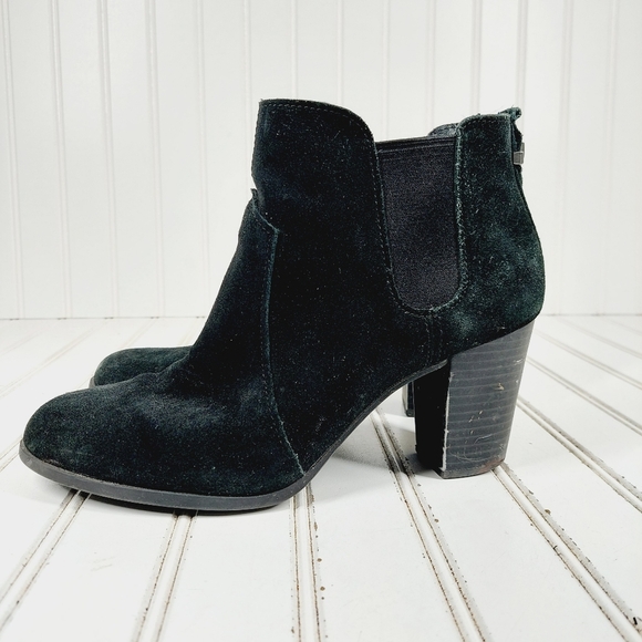 Koolaburra By Ugg Black Suede Almond Toe Block Heel Ankle Boots K184 - Picture 1 of 12